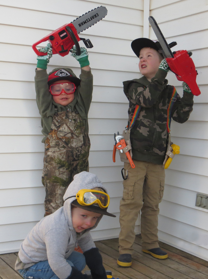 Little kids dressed up as Timber Kings