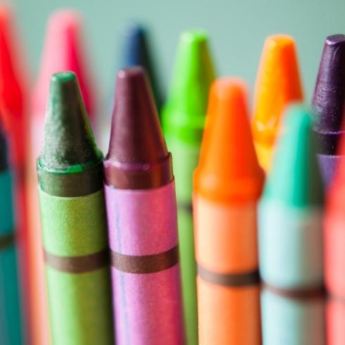 A close up of crayons.