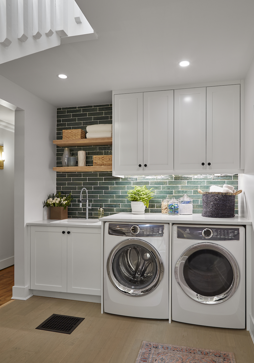 A new laundry room in the new landing
