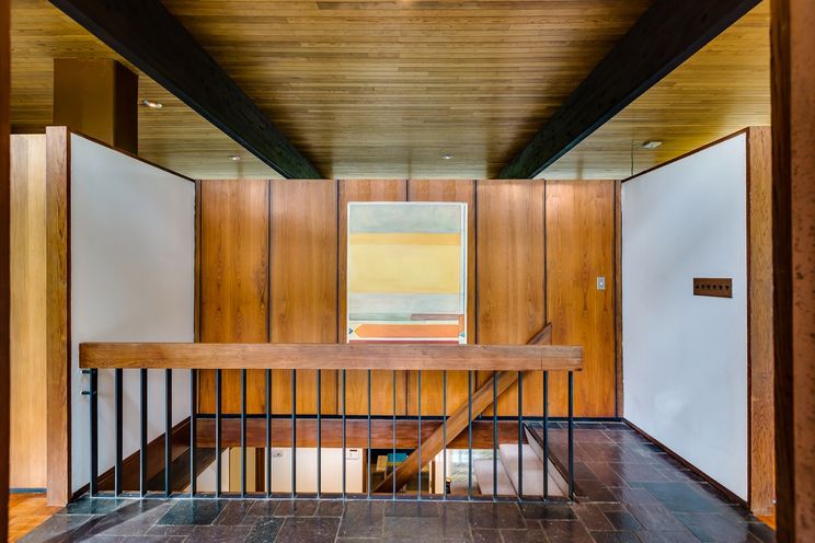 Award Winning Mid Century Modern Masterpiece In St Catharines Sells For Just Over 1m Hgtv Canada