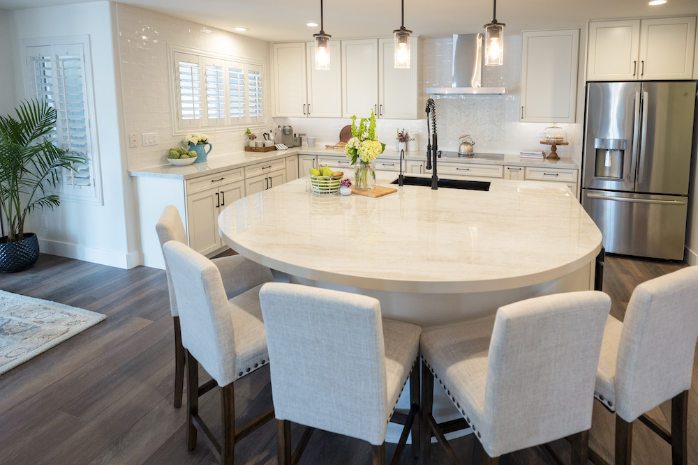 This Property Brothers Forever Home, Large Half Circle Dining Table