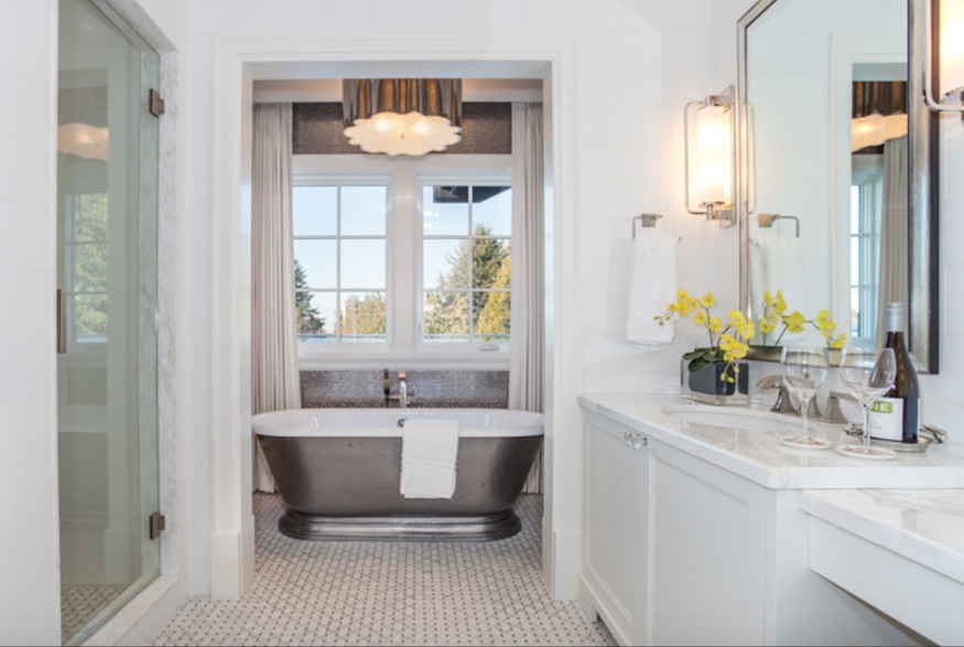 Master bathroom of 5087 Connaught Drive