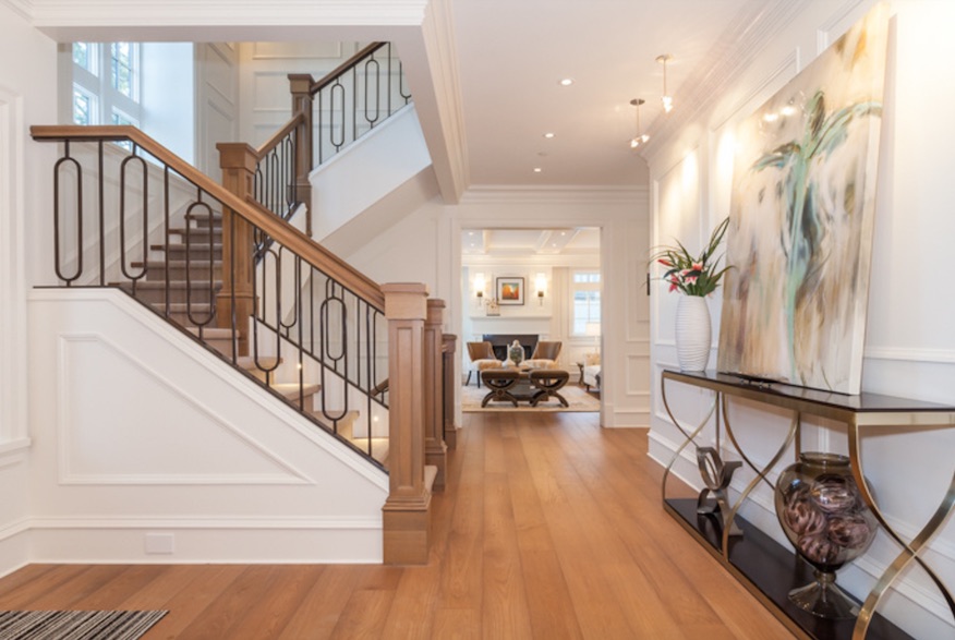 Foyer of 5087 Connaught Drive