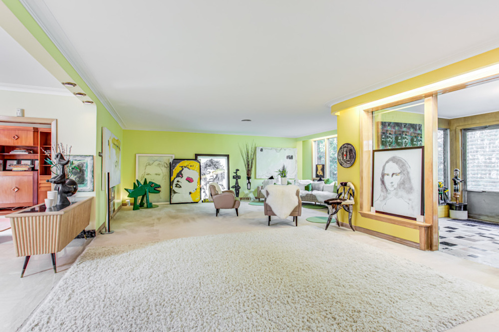 Mid-century modern living room
