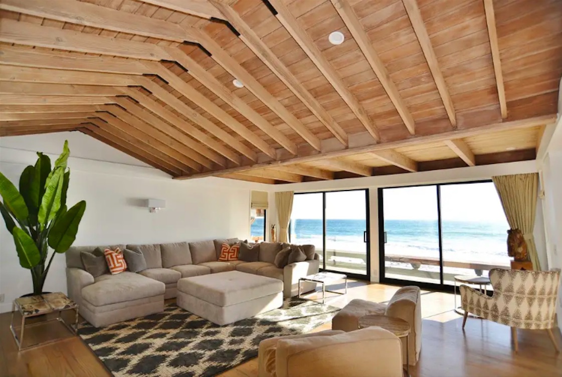 An open-concept beachfront room