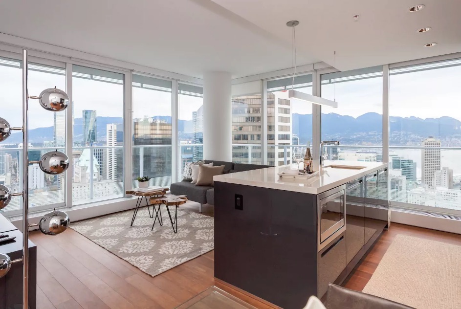 Panoramic Executive Suite, Vancouver