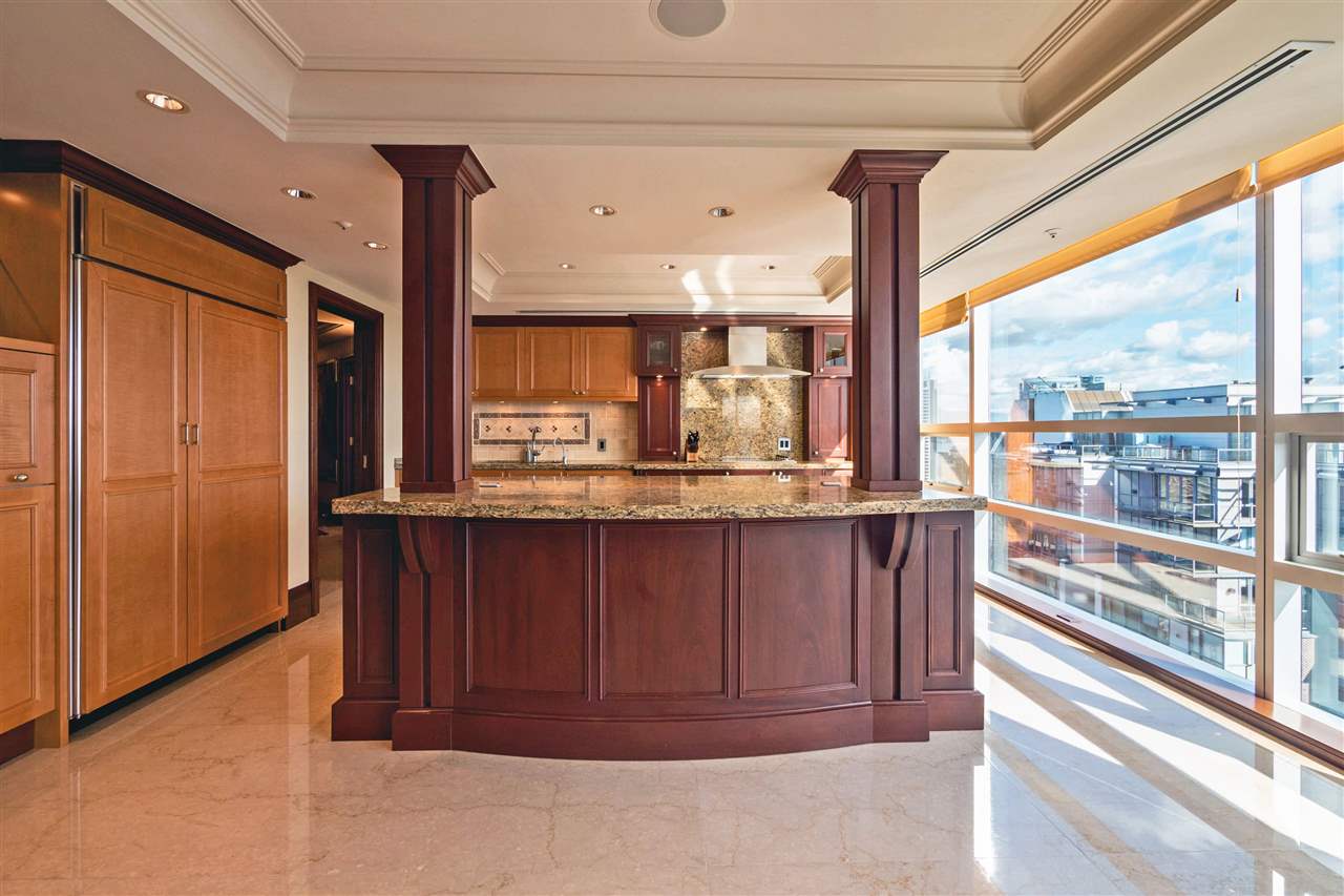 open-concept luxury kitchen