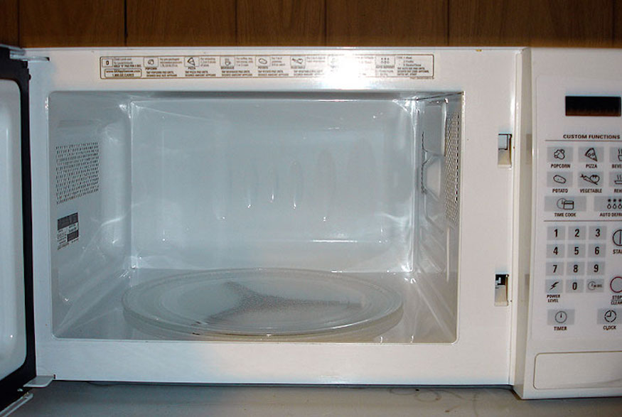 Open and empty microwave