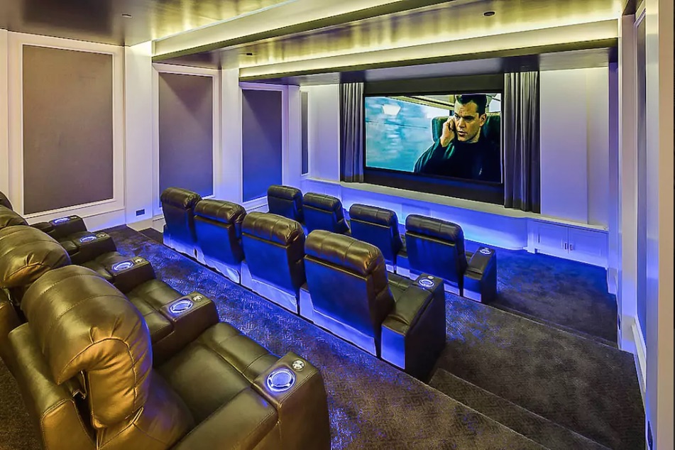 Home theatre in Beverly Hills Airbnb rented by Drake