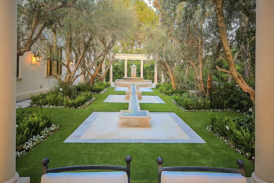Manicured grounds at Beverly Hills Airbnb rented by Drake