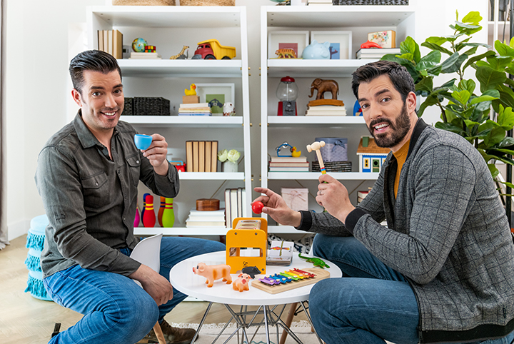 Jonathan and Drew Scott at child's table