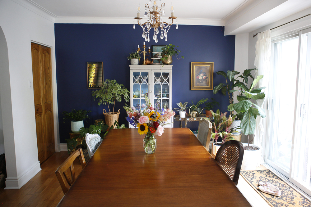 Dining room with blue wall