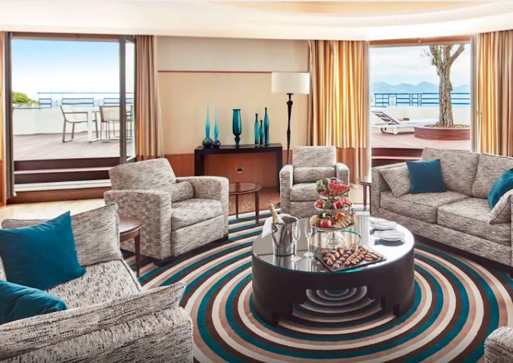 Las Vegas room costs $100K per night: Inside The Palms' Empathy Suite