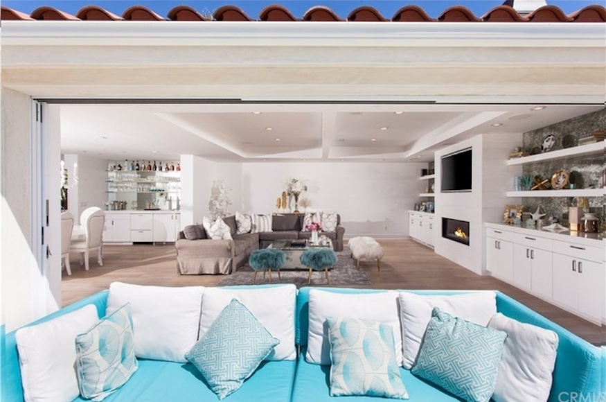 Living Room of Real Housewives of Orange County Kelly Dodd's California mansion