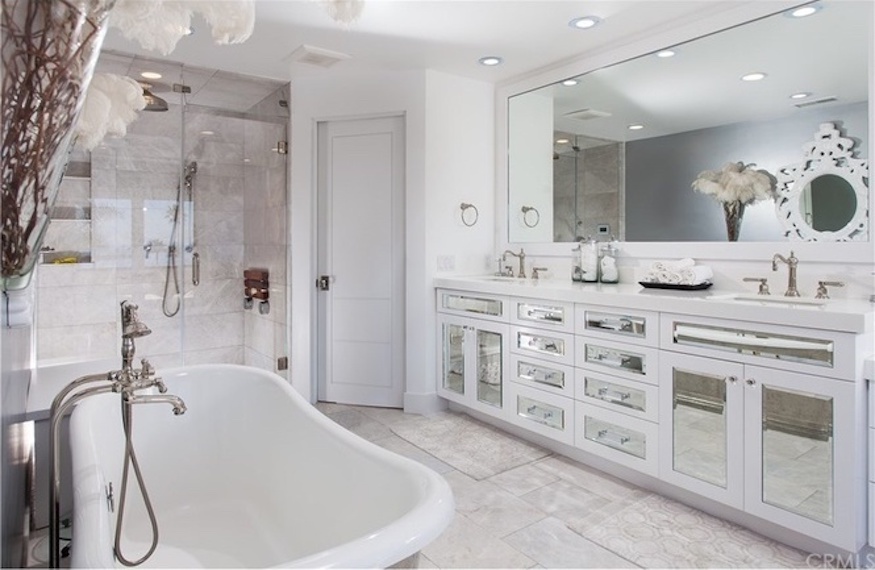 Master bathroom of Real Housewives of Orange County Kelly Dodd's California mansion