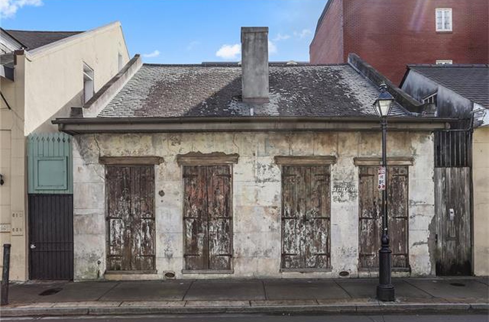 A rundown Creole cottage in New Orleans' French Quarter