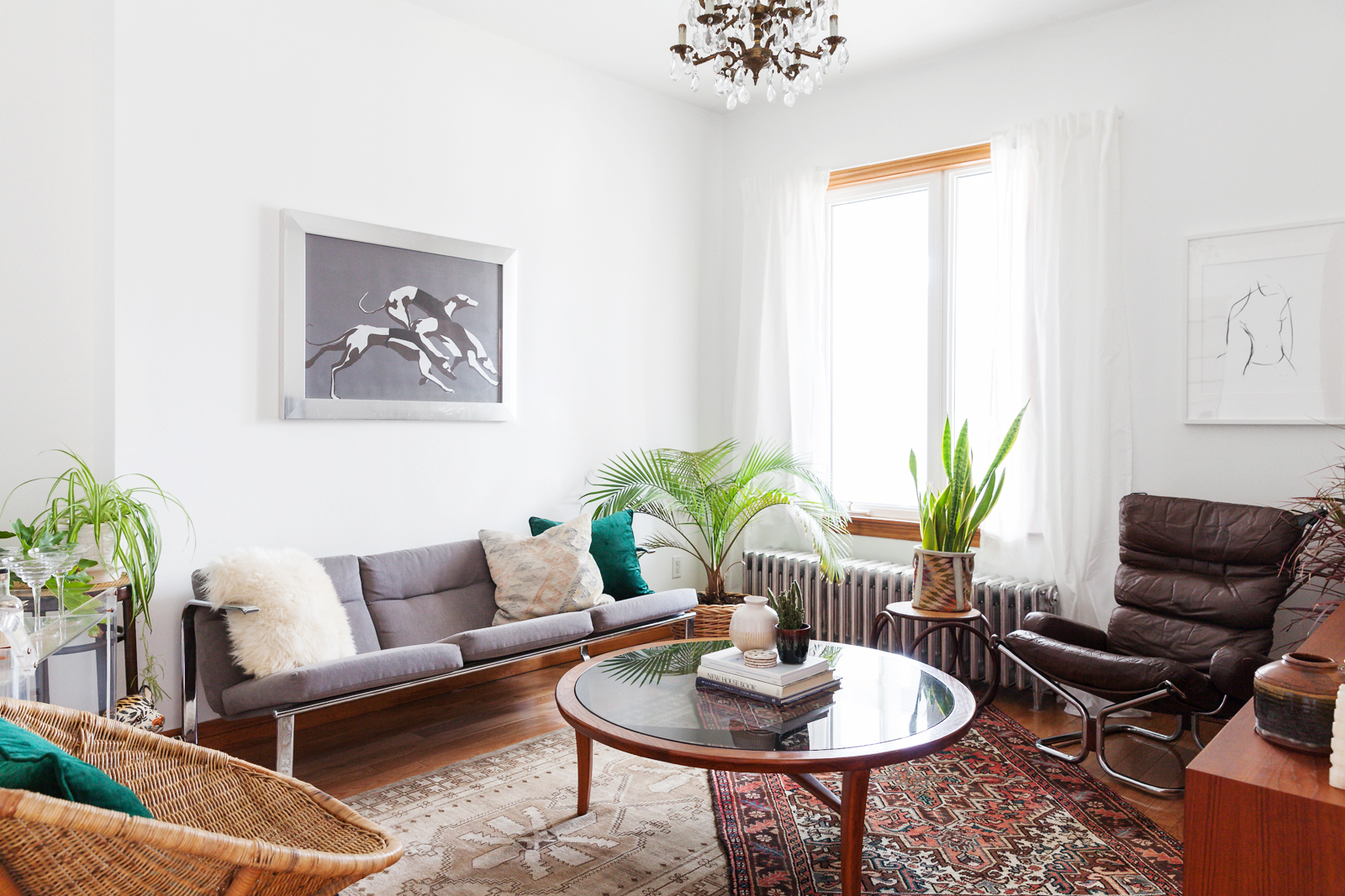 living room in toronto roncesvalles junction rental property