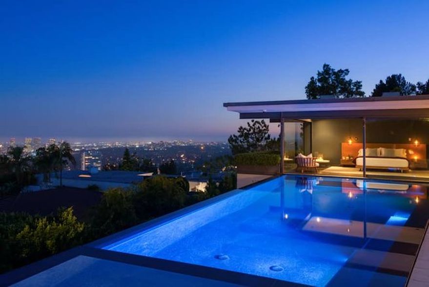 Infinity pool of Matthew Perry's Hollywood Hills home