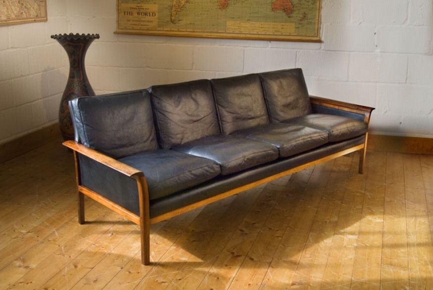 Mid-Century-Modern-Sofa