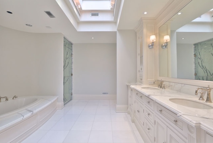 Master ensuite in Prince's former Toronto home