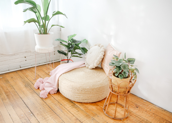 Rope Ottoman with plants