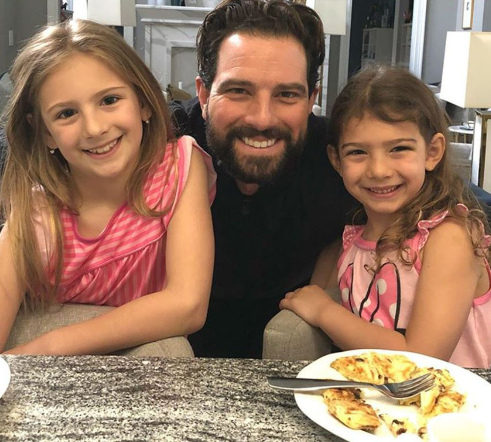 Scott McGillivray with his two daughters