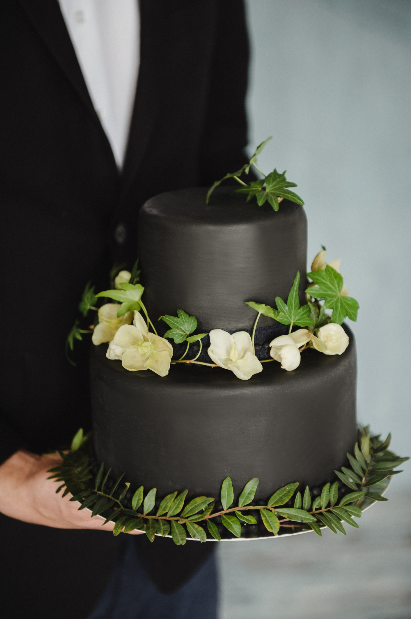Black tiered wedding cake