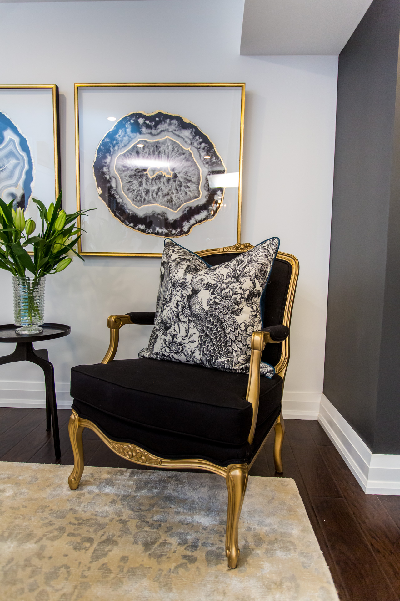 Regal chairs in gold and black velvet