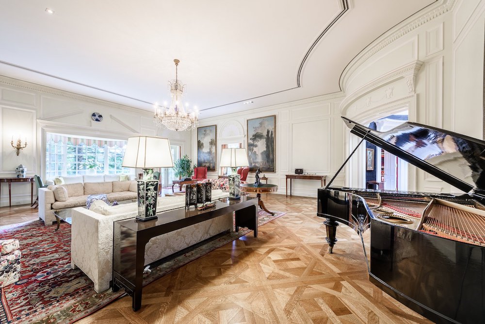 Large living room with grand piano