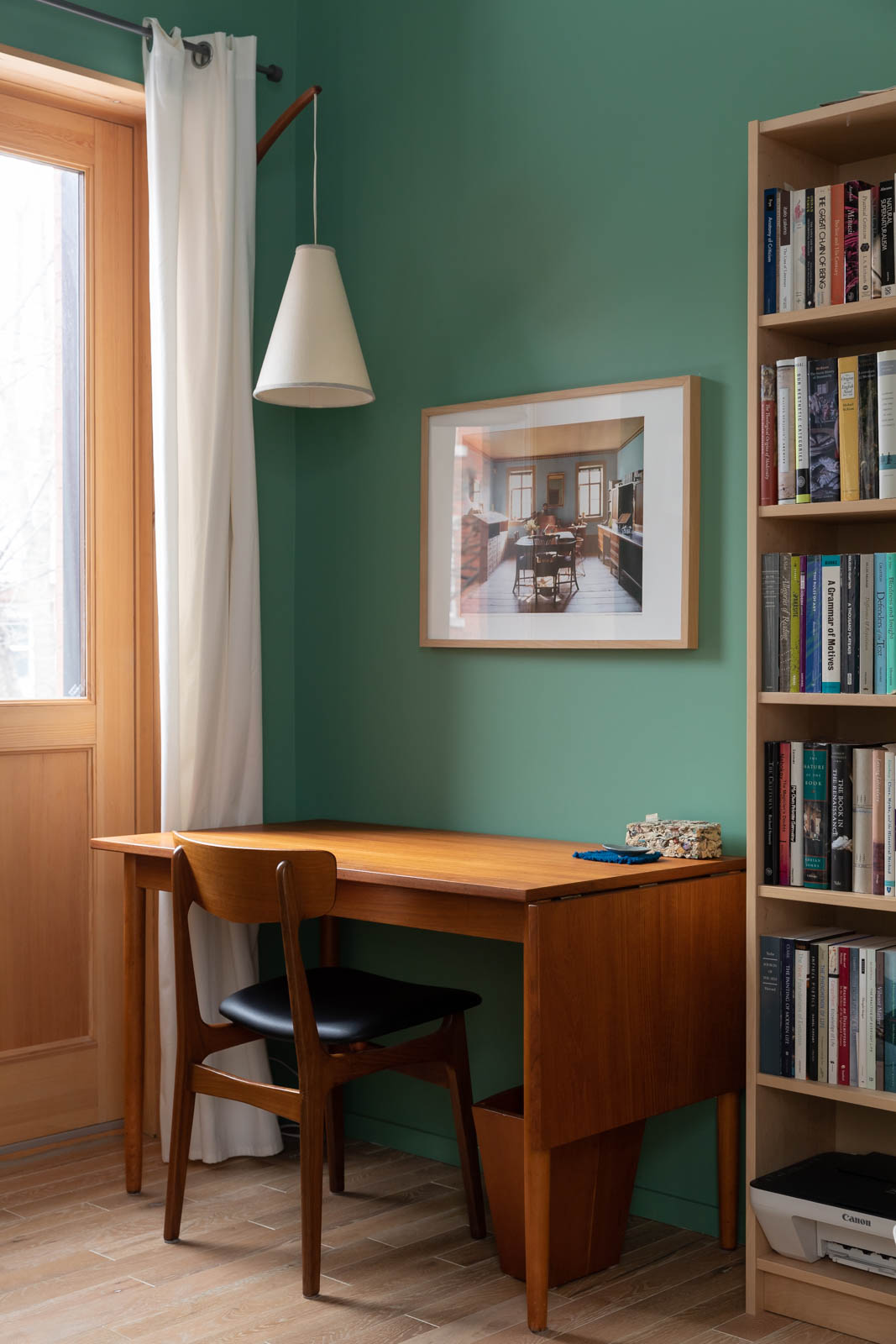 Rich green paint job in a home office