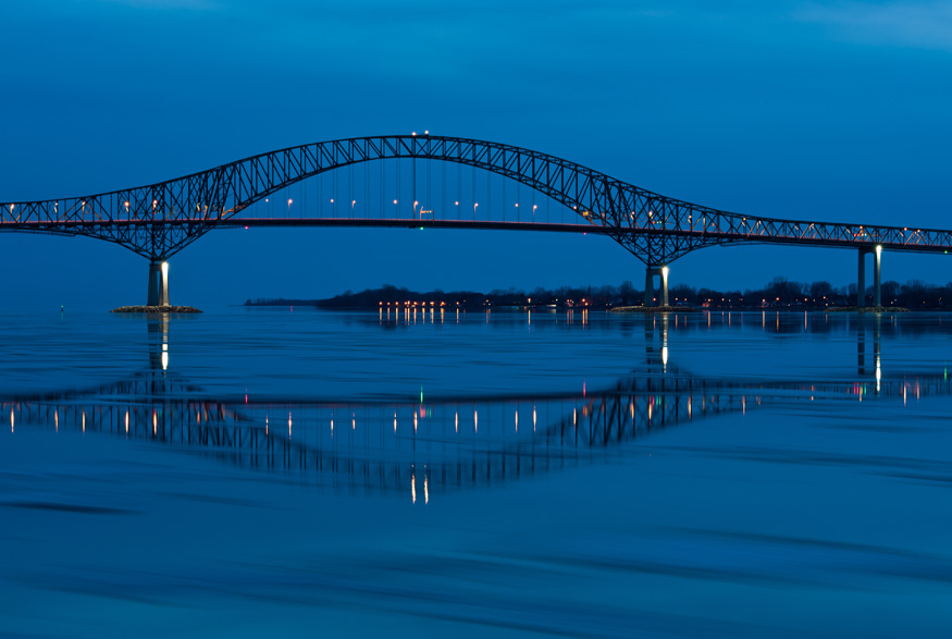 The bridge over water in Trois-Rivières, Quebec
