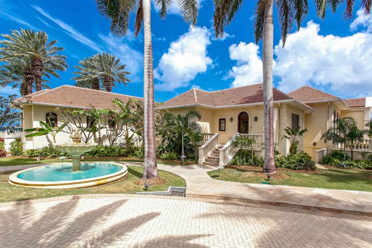Building within Donald Trump's St. Martin vacation compound