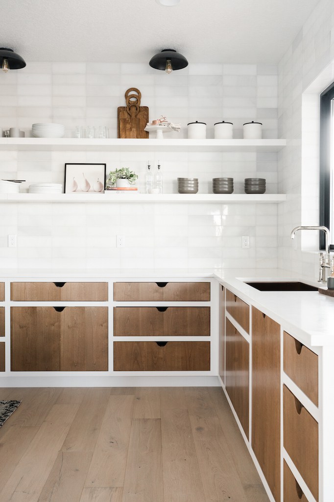 Kitchen Trend 2019: Wood and White