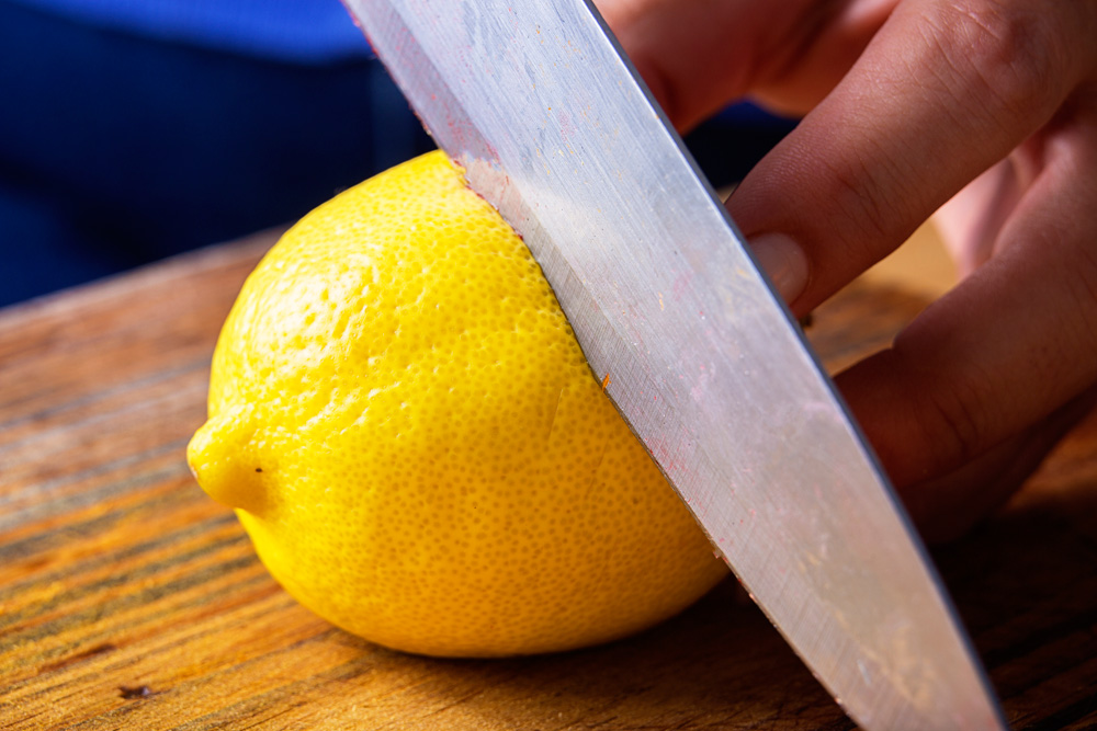 Cutting a lemon