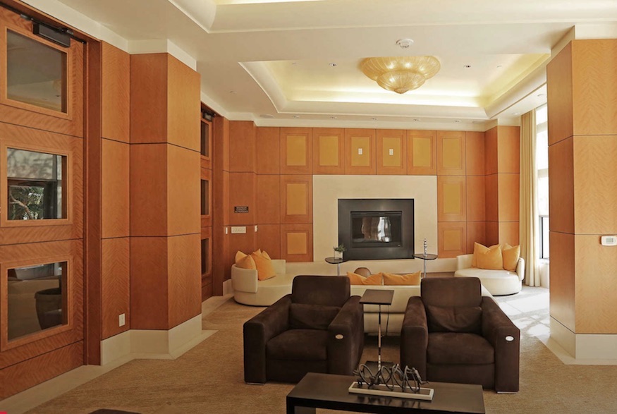 Luxurious lobby in former residence of Yolanda Hadid