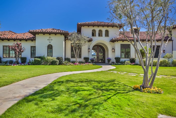 Britney Spears Lists $9M Mansion