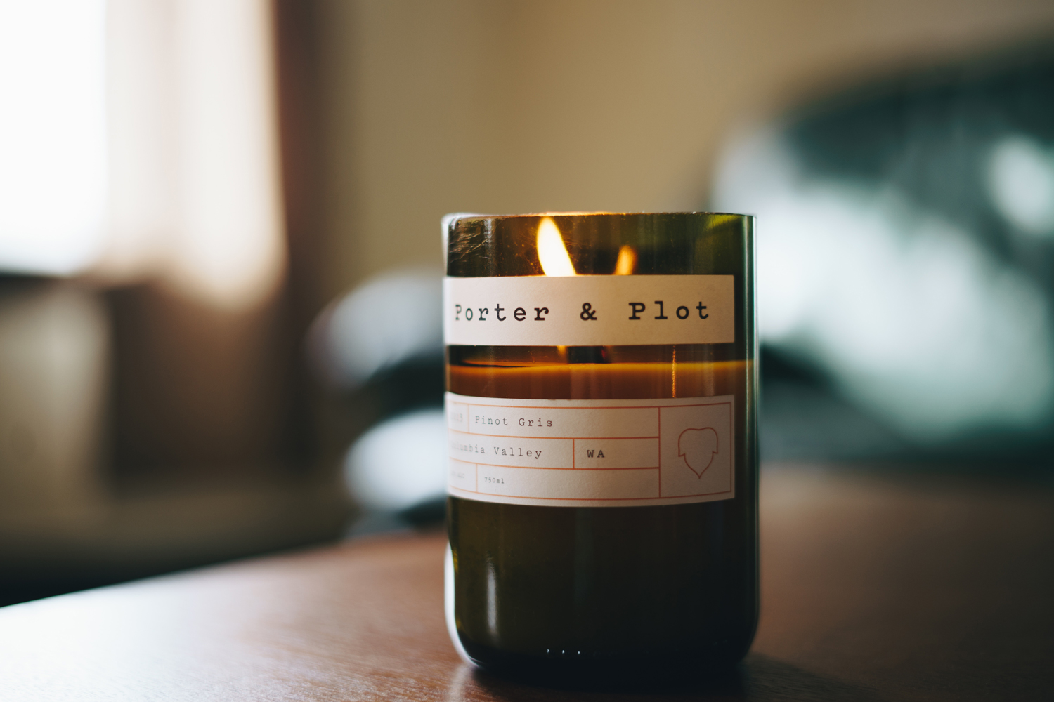 Decorative scented candle