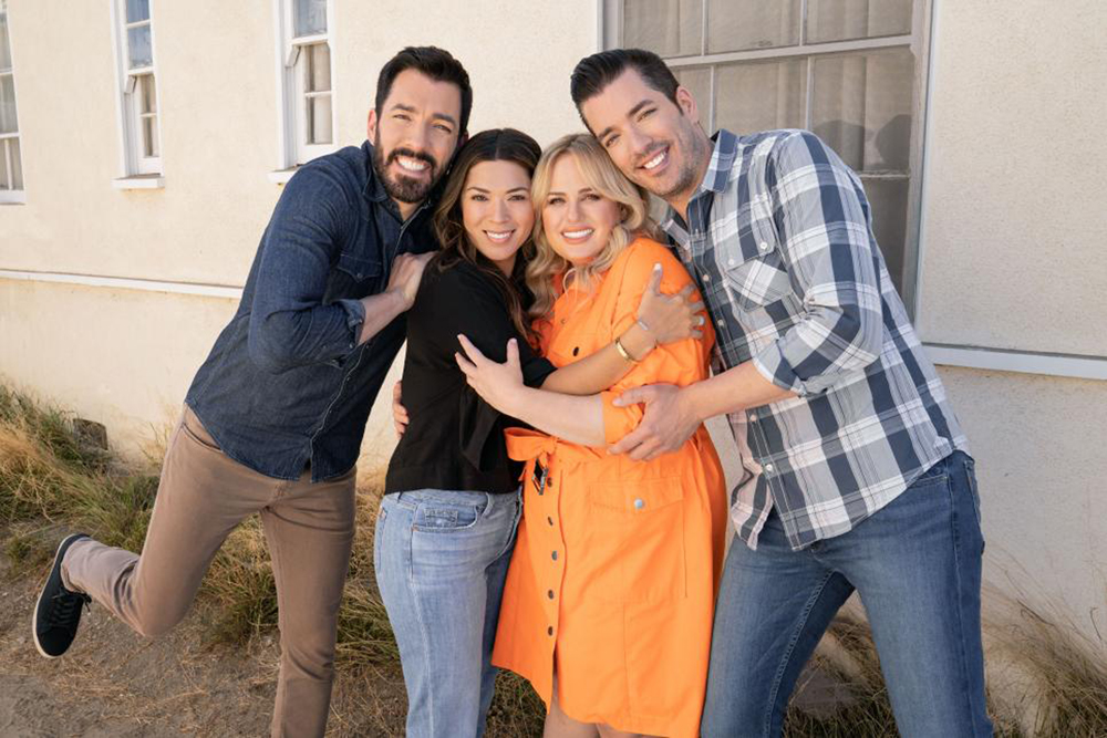 Rebel Wilson hugs her friend Nicole and the Property Brothers