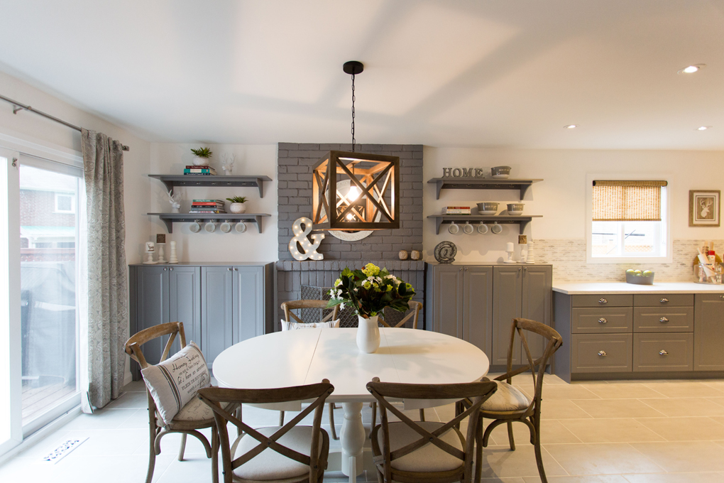 Chic grey country-style kitchen