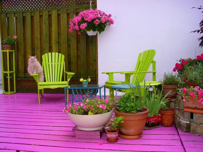 Brightly painted backyard deck