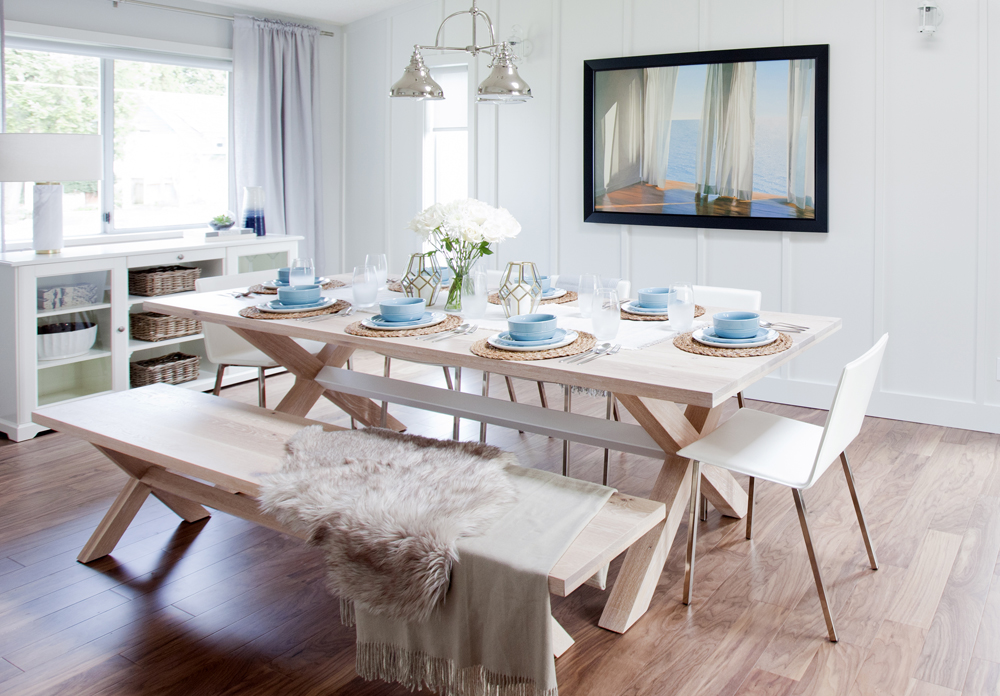 Stylish dining room with bench seating