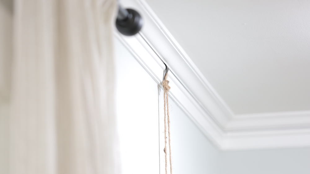 white moulding with picture rail hook