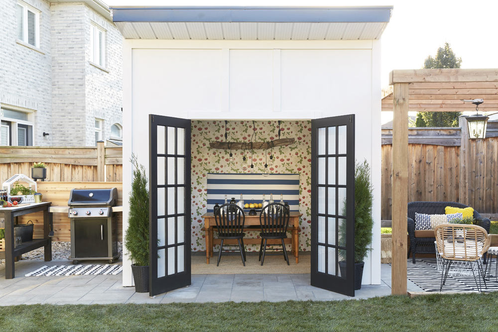 Decked out granny pod/outdoor office