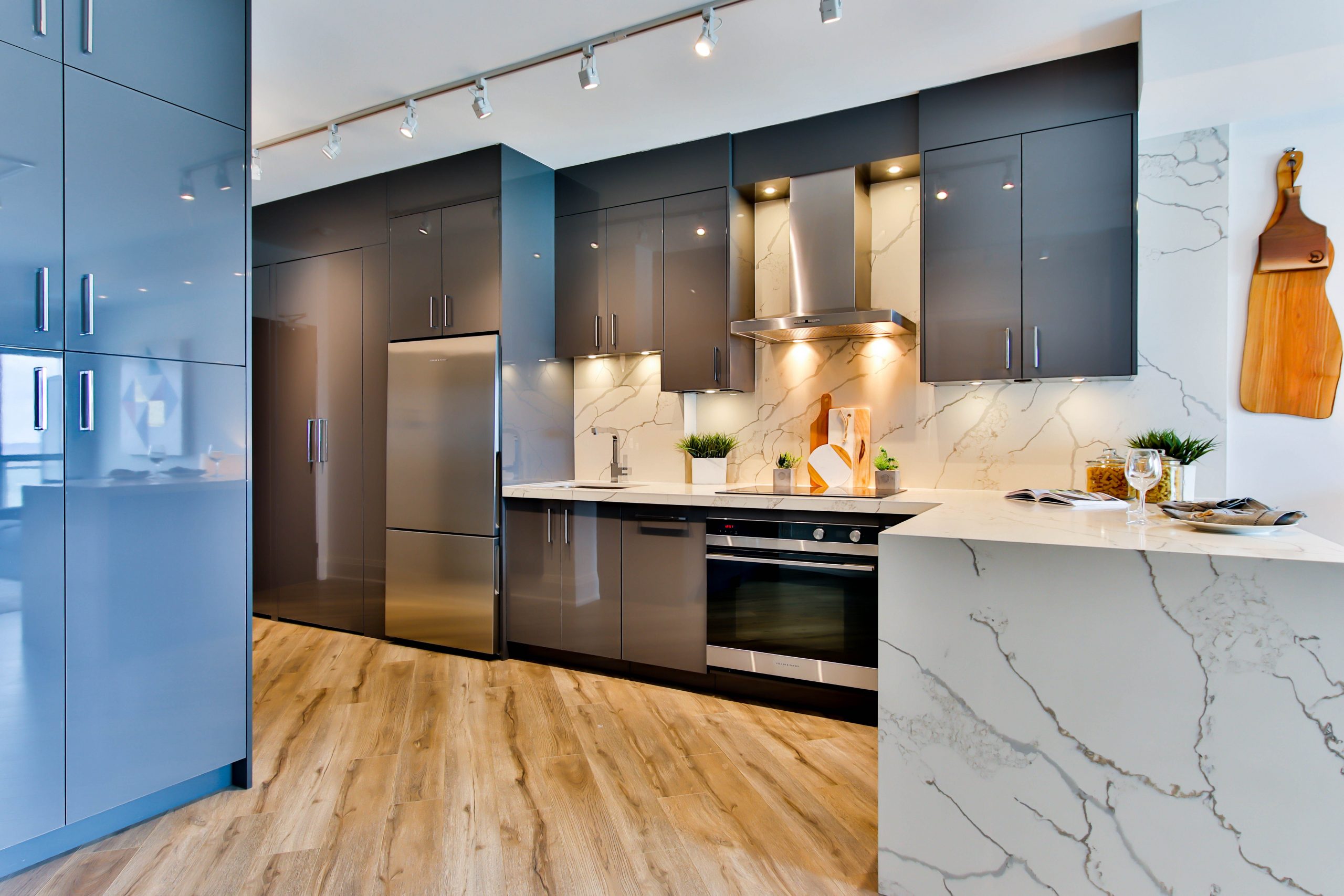 modern kitchen with solid slab marble backsplash