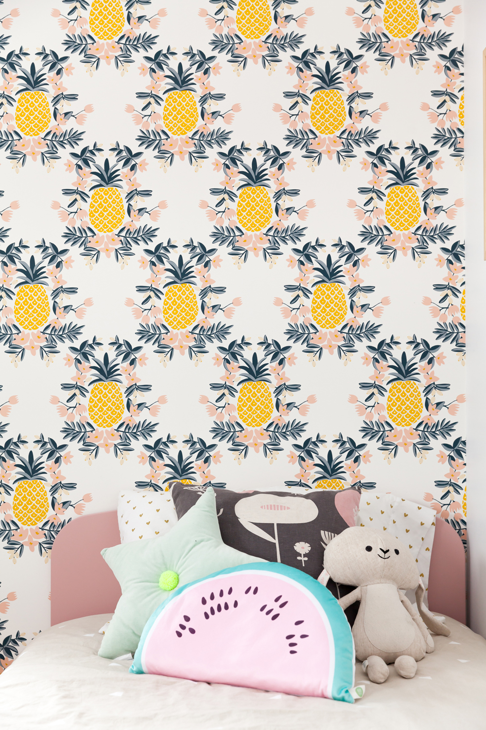 pinapple wallpaper, and fun cushions on kids twin bed