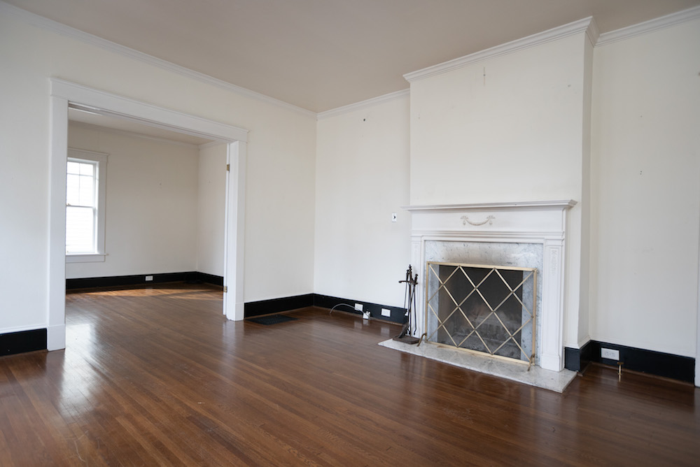 Empty living room before a renovation