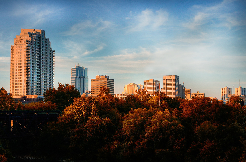A scenic city view in the autumn