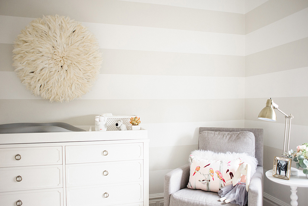 Room with two-toned horizontal taupe stripes on walls
