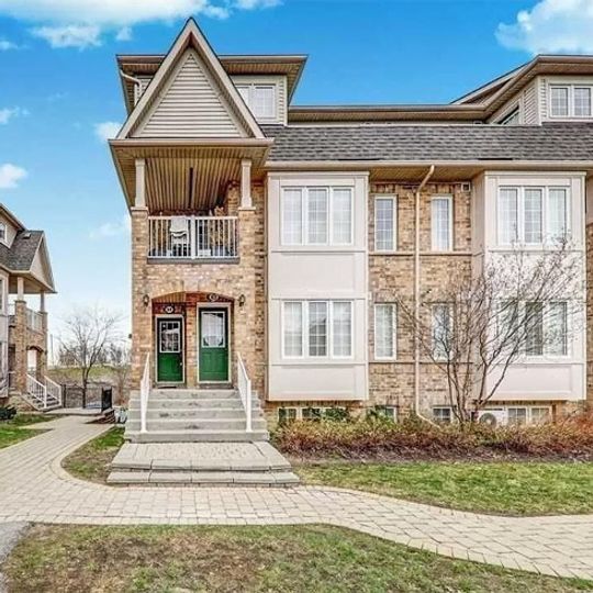 This Corner Townhouse In Malvern What 2500 In Rent Will Get You In Toronto Right Now ?width=540
