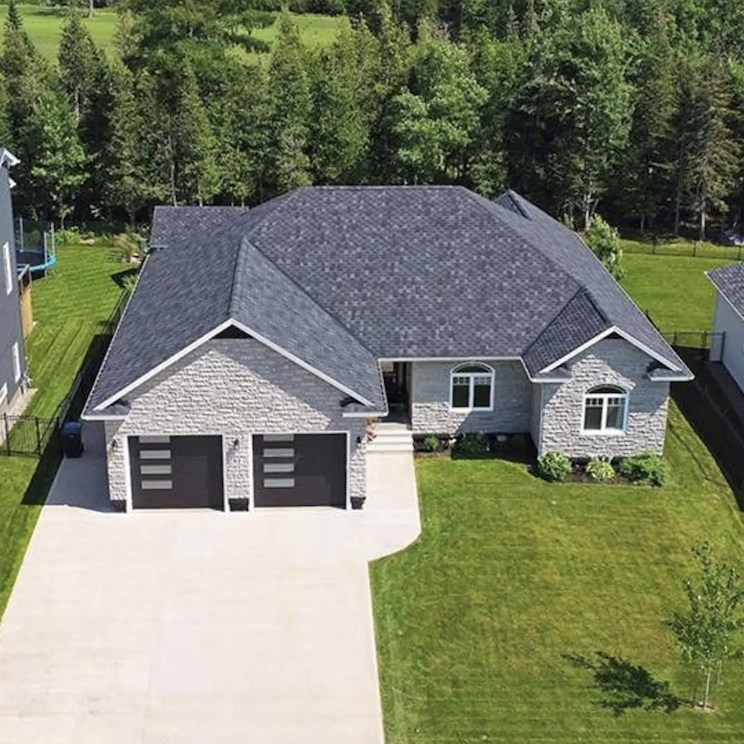 Large detached home with grey break in New Brunswick